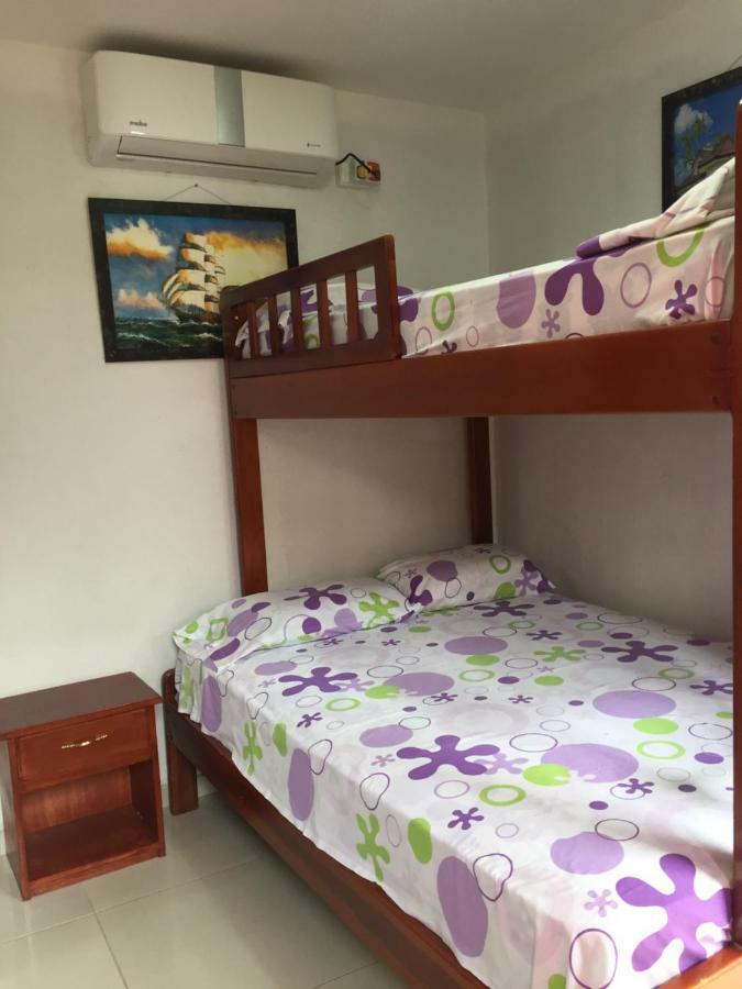 Hostal Sarai เปเดอร์นาเลส ภายนอก รูปภาพ