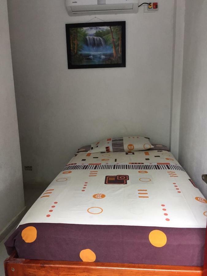 Hostal Sarai เปเดอร์นาเลส ภายนอก รูปภาพ